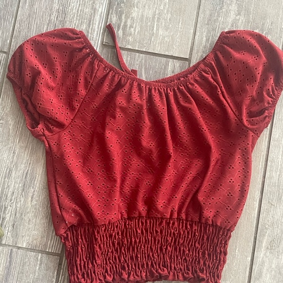 Girls bundle (M) 3 shirts—great condition! Perfect for “Back to School”! - Picture 10 of 10